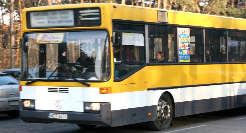 Zdjęcie archiwalne autobusu MiniBus