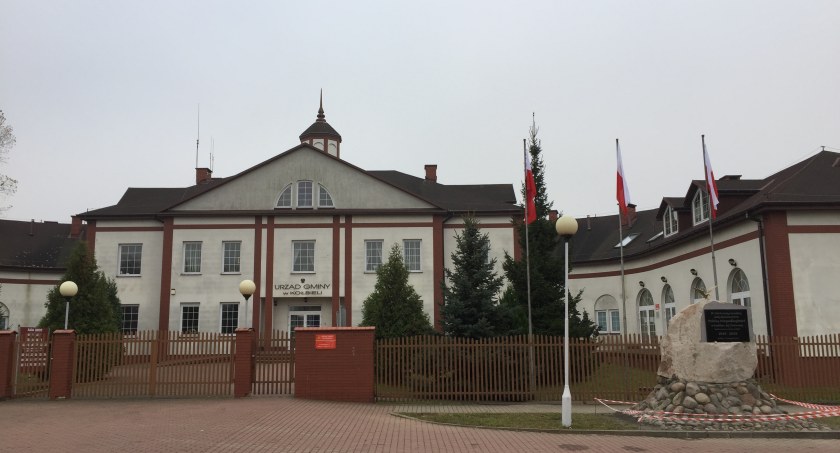 Na zdjęciu siedziba Urzędu Gminy Kołbiel