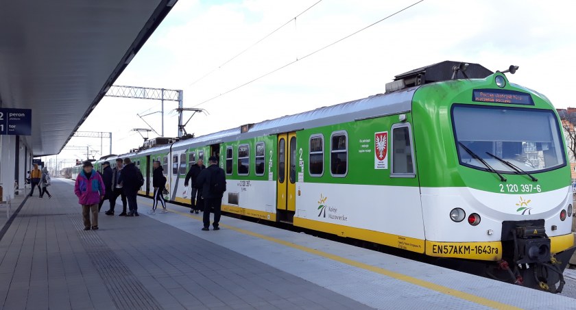 Pociąg KM na stacji Otwock. Zdjęcie archiwum