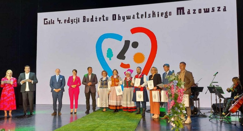 Przedstawiciele zwycięskich projektów IV BOM. Fot. FB.com/Piskorze 