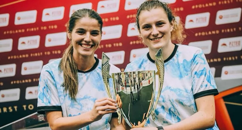 Alicja Bartnicka i Żaneta Cygora; Facebook/ PZTEQ - Polish Teqball Association (fot. Jacek Prondzynski)