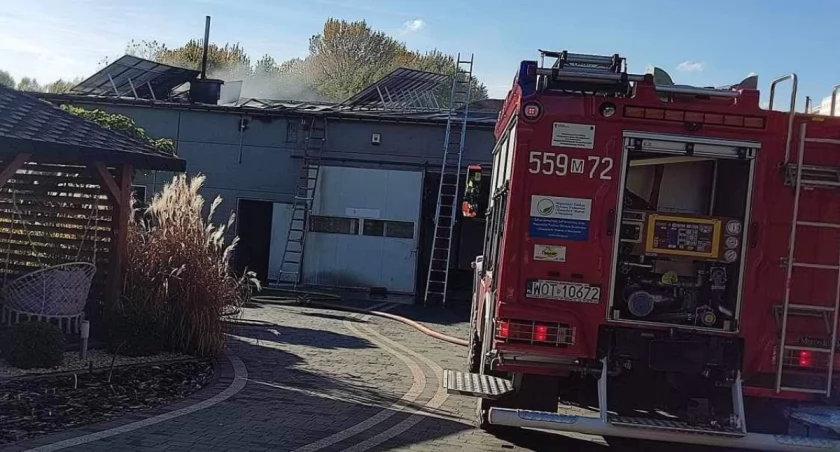 Pożar w Radwankowie Szlacheckim. Fot. facebook.com/OSPSobienieJeziory