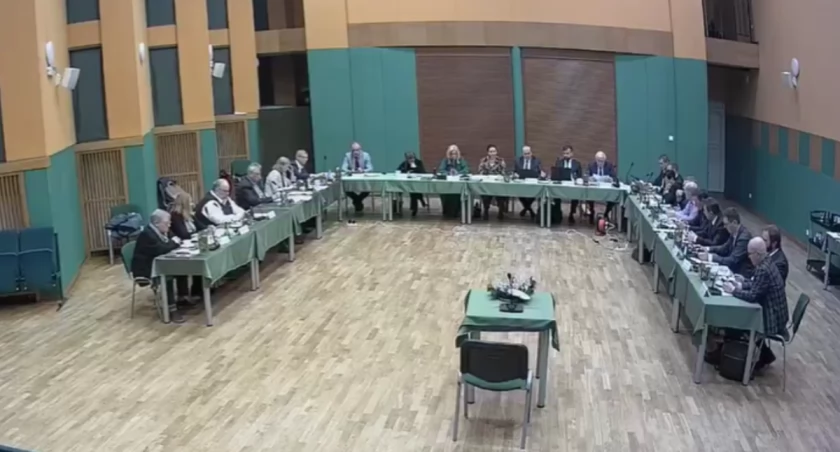 Sesja Rady Powiatu Otwockiego, 20.12.2023. Klip z transmisji online