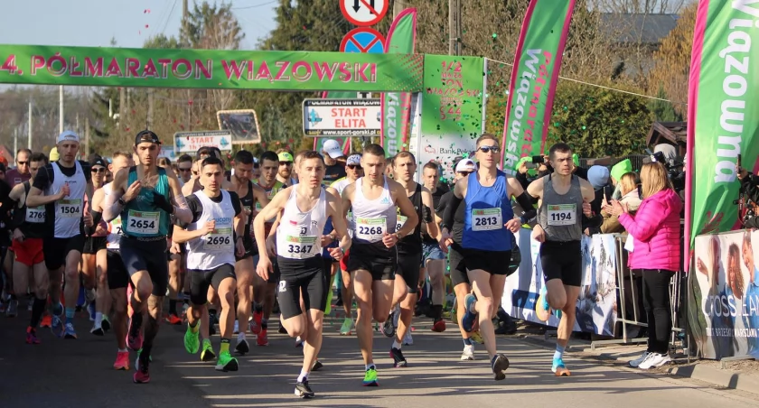 Start 44 Półmaratonu Wiązowskiego