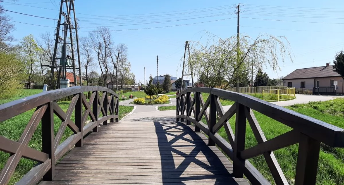 Ruch pieszych w trakcie modernizacji będzie możliwy przez kładkę obok mostu. Fot. archiwum