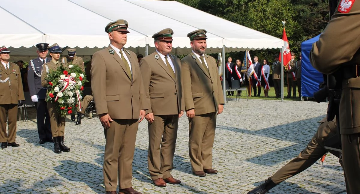 Historia, Celestynów Uroczystość pamięci leśników hołd pomordowanych Wschodzie - zdjęcie, fotografia