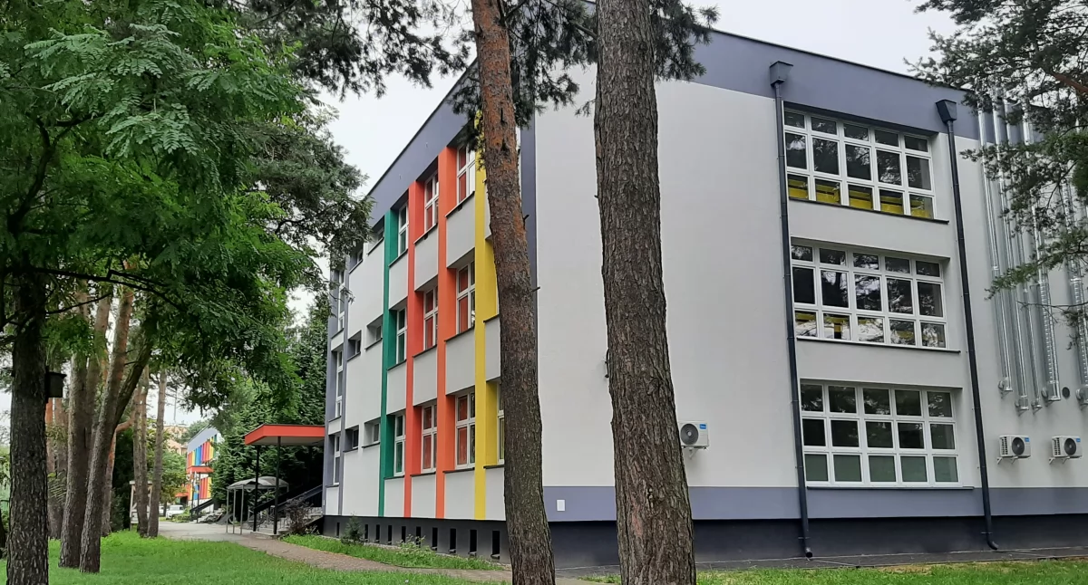 Dzięki funduszom z UE w Owocku m.in. została przeprowadzona termomodernizacja szkół