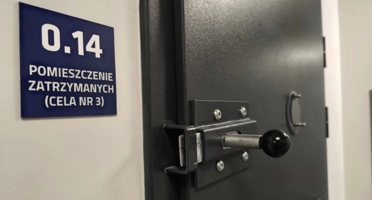 Cela zatrzymanych na otwockiej komendzie. Fot. KPP Otwock