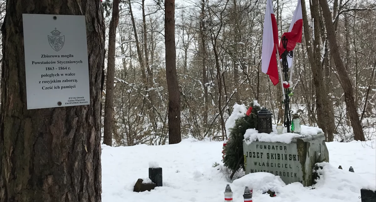 Mogiła powstańców styczniowych w Emowie. Fot. archiwum