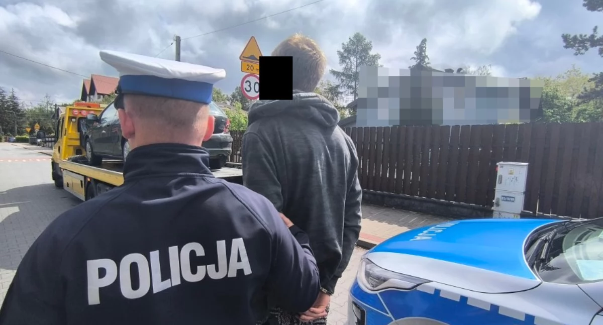 Kronika kryminalna, latek kółkiem rozbity prawa jazdy druga wpadka tydzień! - zdjęcie, fotografia