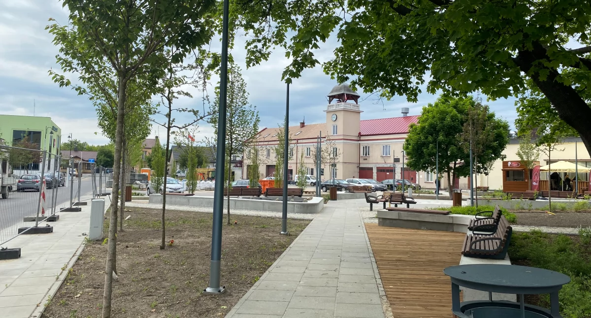 Inwestycje, Rewitalizacja centrum Karczewa finiszu - zdjęcie, fotografia