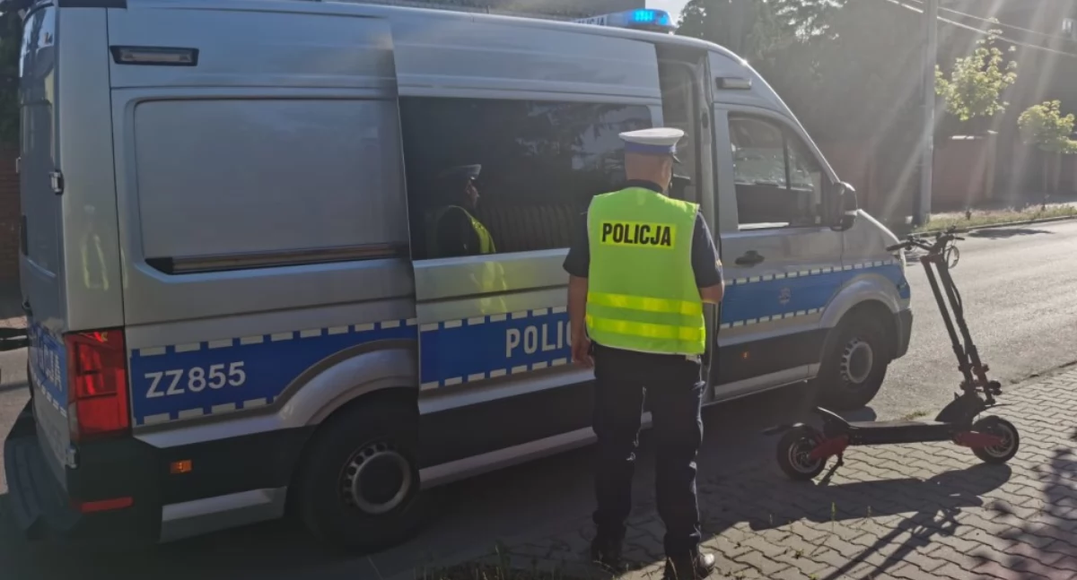 Kontrole użytkowników e-hulajnóg. Fot. KPP Otwock