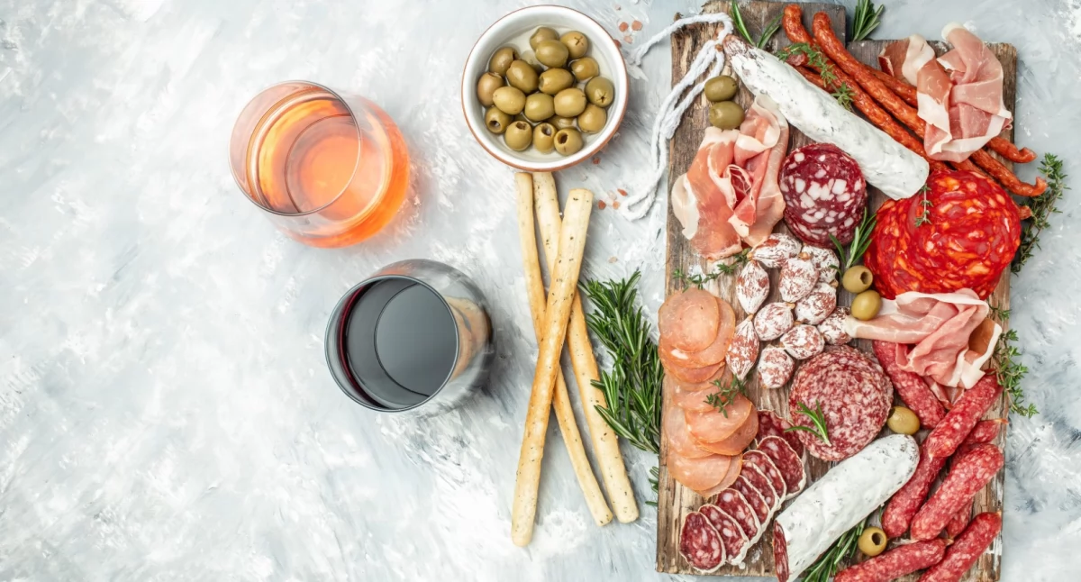 Tekst sponsorowany, Antipasti klasą dobrać przekąski włoski wieczór - zdjęcie, fotografia