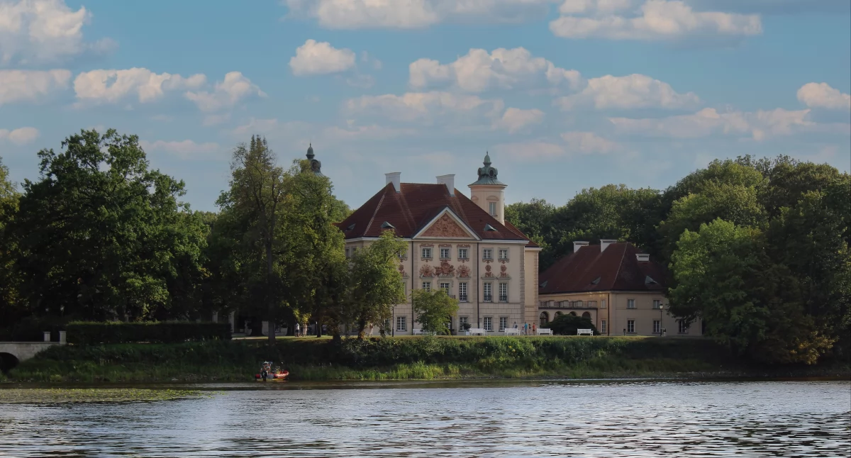 Pałac w Otwocku Wielkim - siedziba Muzeum Wnętrz