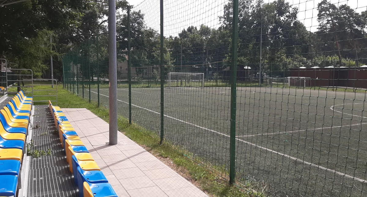 Inwestycje, nawierzchnia Orliku Celestynowie Rusza modernizacja boiska sportowego - zdjęcie, fotografia