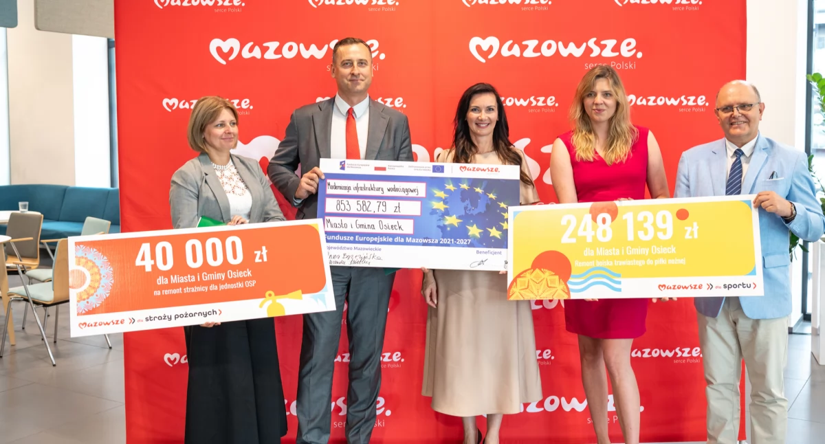Podpisanie umów. Fot. UMWM