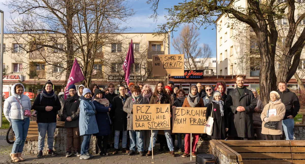 Uczestnicy protestu przeciw likwidacji OIT w szpitalu powiatowym w Otwocku. Fot. Partia Razem