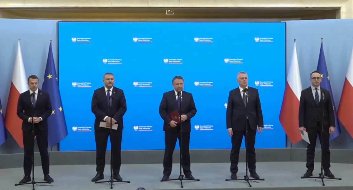 Konferencja prasowa ministrów w sprawie aktu dywersji na LK7. Fot. 