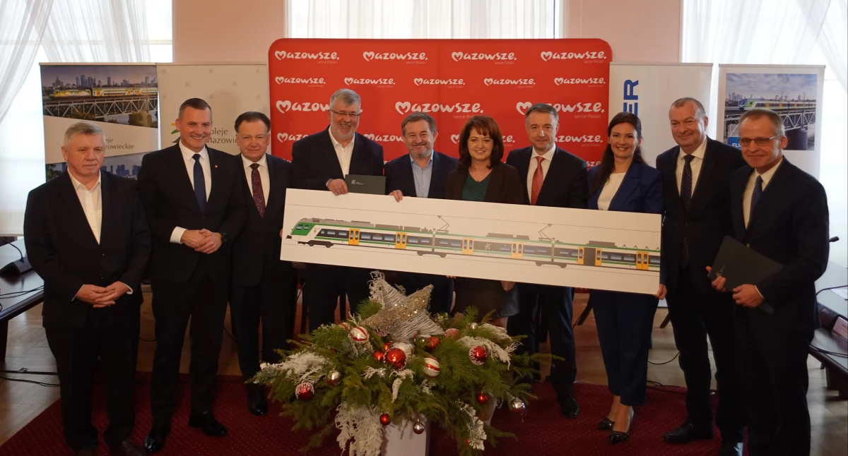 Podpisanie umowy na kolejne 11 Flirtów. Fot. KM