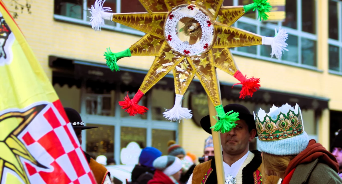 Przemarsz z Gwiazdą Betlejemską przez miast. fot. archowum