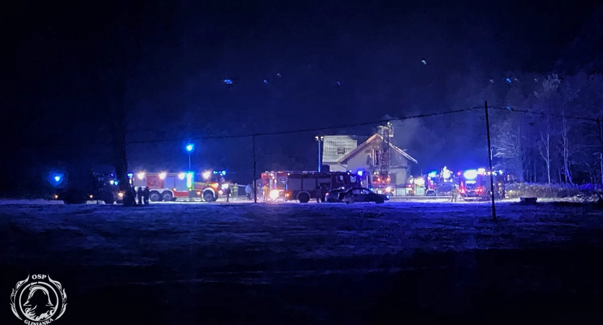 Pożar domu jednorodzinnego w noc sylwestrową . Fot. OSP Glinianka