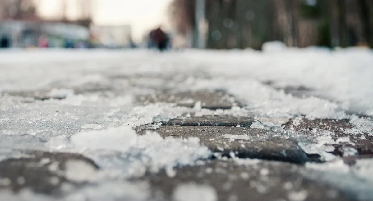Infrastruktura, Otwocki poślizg czyli przeżyć zimę mieście - zdjęcie, fotografia