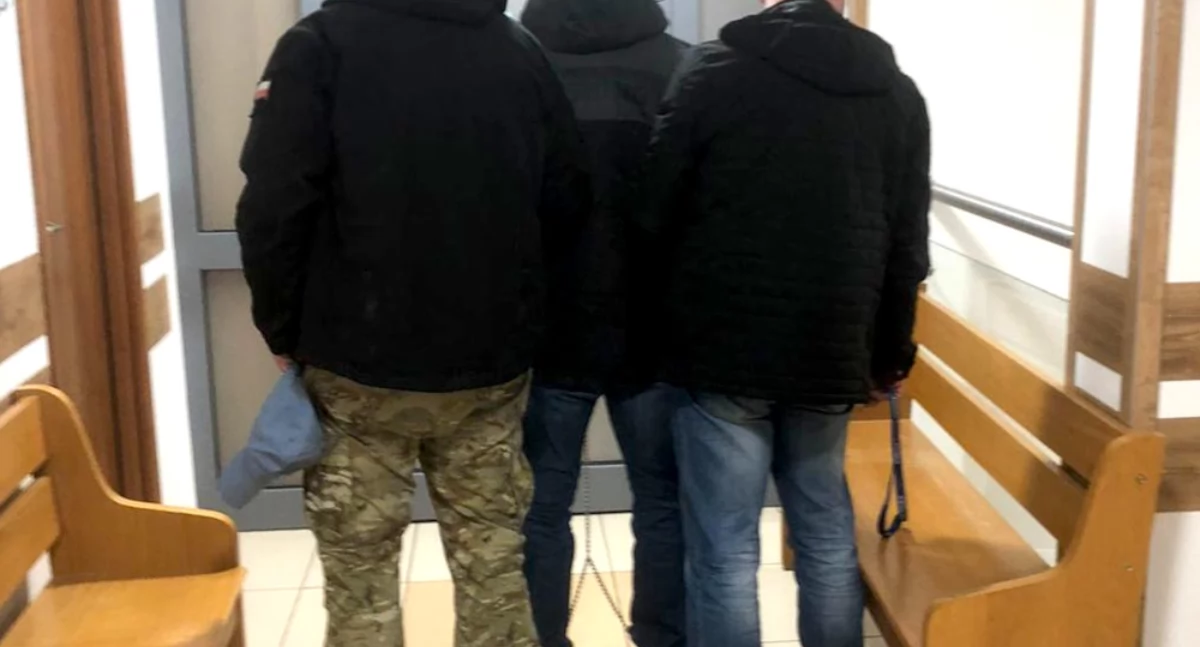 Zatrzymani włamywacze trafili do celi. Fot. KPP Otwock