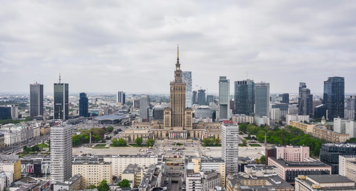 Tekst sponsorowany, Podróż historią Poznaj urokliwe zakątki stolicy zatrzymując sercu miasta - zdjęcie, fotografia