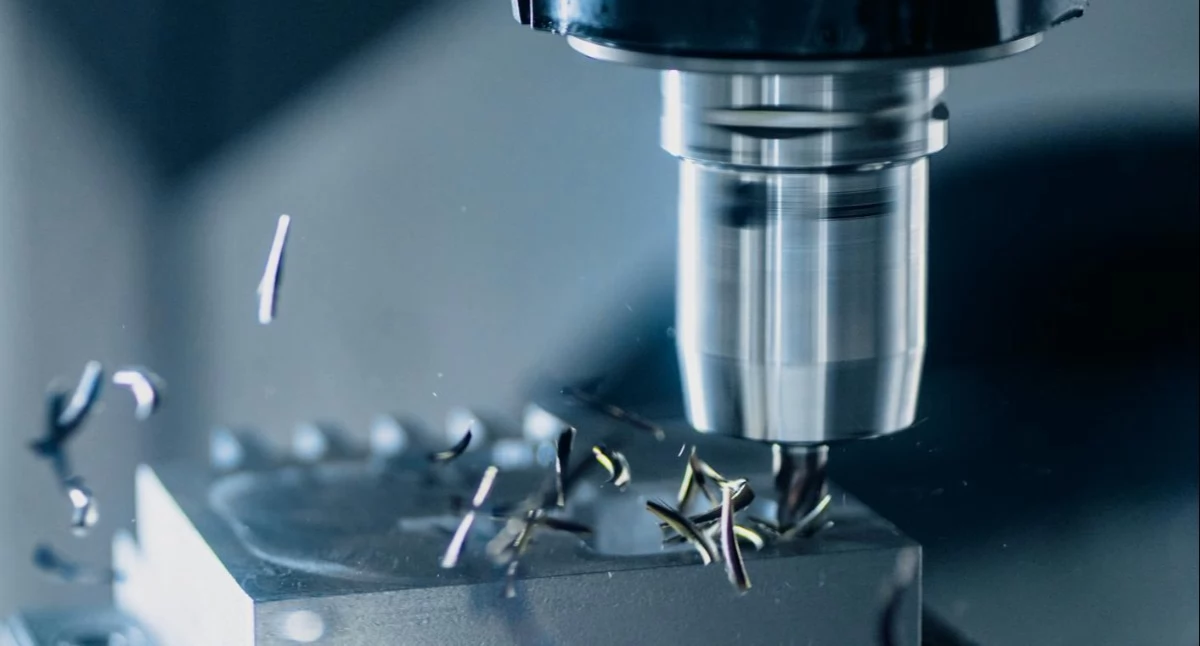 Tekst sponsorowany, Poradnik wybrać usługę obróbki skrawaniem Warszawie - zdjęcie, fotografia