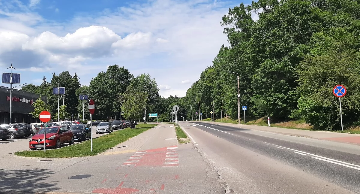 W trakcie tego lata remontowana będzie ul. Lubelska przez centrum Wiązowny (na zdjęciu), ale także teren wokół UG i Pawilonu Kultury. Fot. arch 