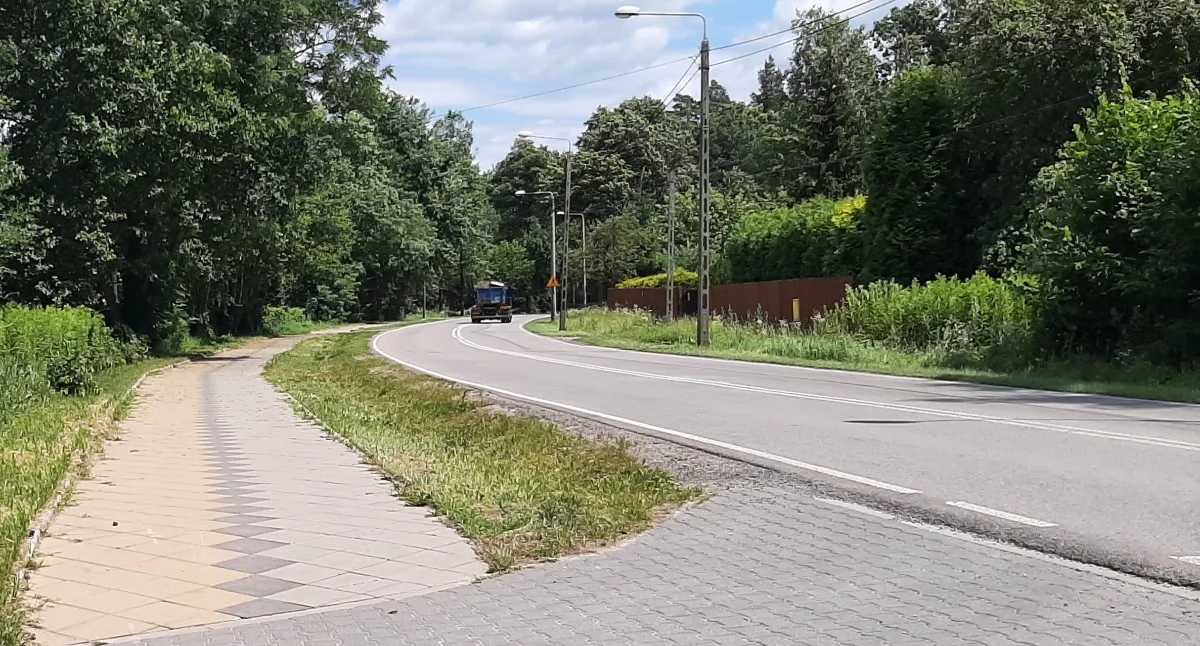 Ścieżka pieszo-rowerowa wzdłuż ul. Żeromskiego w Otwocku. Fot. archiwum