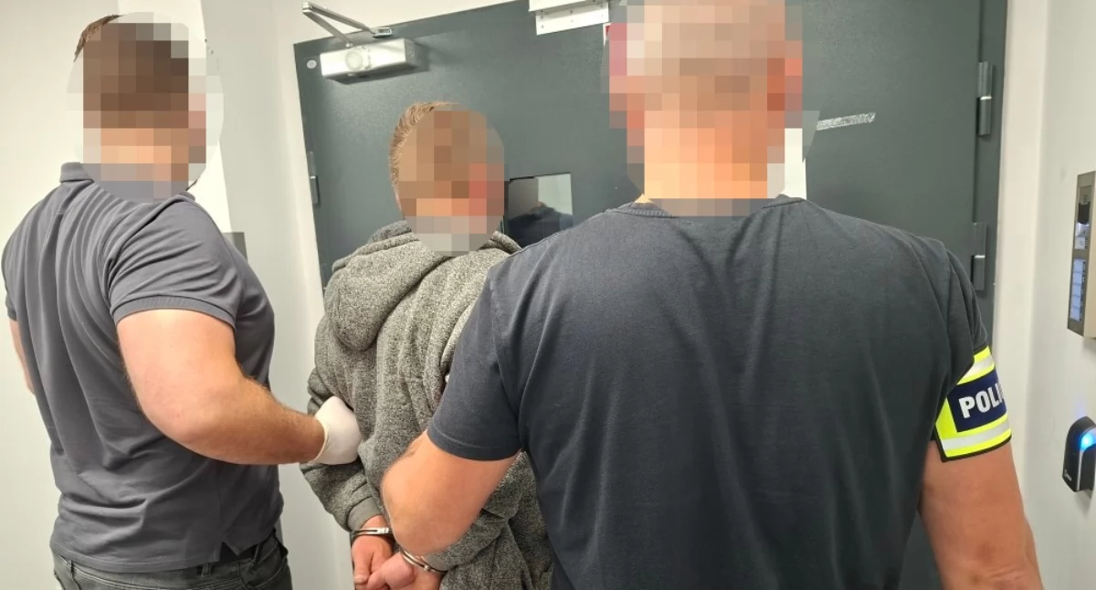 Kronika kryminalna, Recydywista Otwocka rękach policji Zabrał monitoring kable portfele - zdjęcie, fotografia