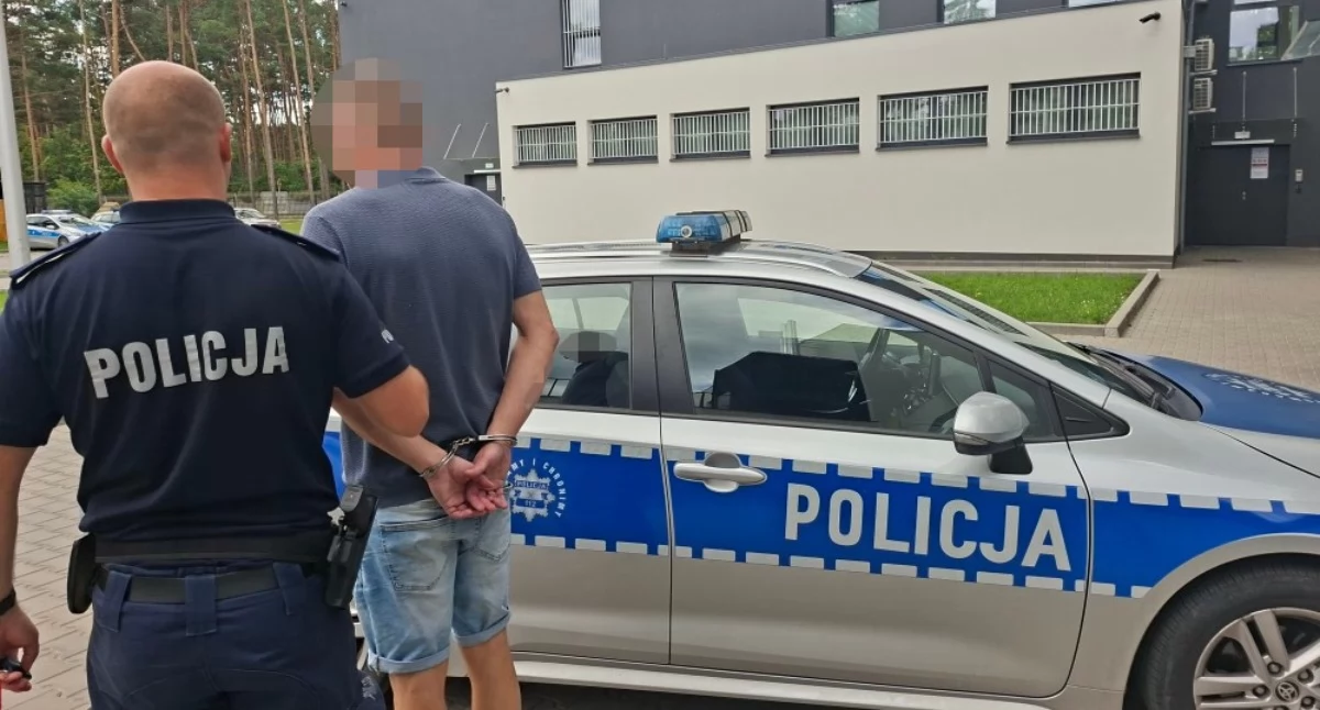 Kronika kryminalna, Czekał więzienie znów wsiadł alkoholu kółko zgodził areszt - zdjęcie, fotografia