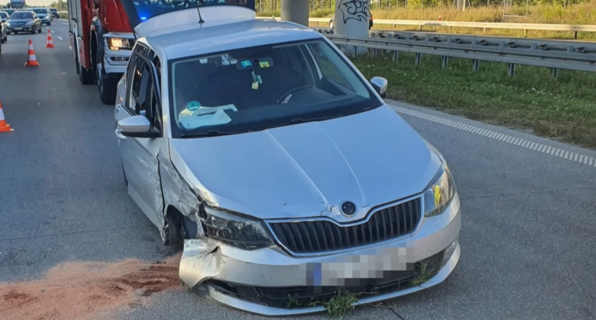 34-latka jechała po S17 autem bez koła. Fot. KPP Otwock