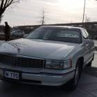 Cadillac DeVille od przodu..