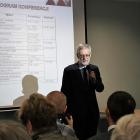 wiceminister energii Andrzej Piotrowski gratuluje twórcom intraLine