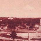 - Widok na Park z tarasu Domu Uzdrowiskowego. Zdjęcie z ok. 1930 r.
