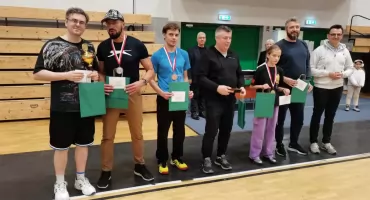Rodzinny turniej dwuboju stołowego w Karczewie – fantastyczny mix szachów i tenisa stołowego