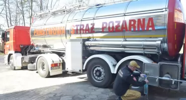 Jak strażacy pomagali w czasie kryzysu wodnego w Otwocku i Karczewie
