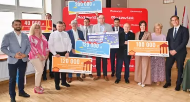 Ponad 3,3 mln zł wsparcia dla powiatu otwockiego! Nowe inwestycje, remonty i pomoc dla mieszkańców
