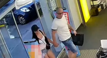 Policja w Otwocku poszukuje sprawców kradzieży w sklepie przy ul. Kuklińskiego