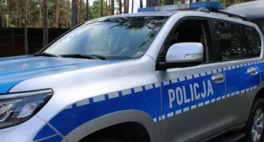 Policjanci z Otwocka zatrzymali złodziejkę paliwa z przerobionymi tablicami rejestracyjnymi