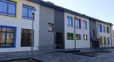 Budowa żłobka w Sobieniach-Jeziorach zakończona. Gmina stawia na rozwój i nowe miejsca opieki dla najmłodszych