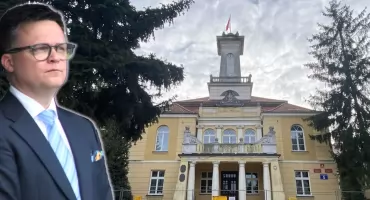 Dlaczego Centralne Biuro Antykorupcyjne zabezpieczyło dokumenty z podpisem Szymona Hołowni w Urzędzie Miasta Otwocka?
