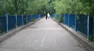 Modernizacja mostu pieszo-rowerowego nad Świdrem. Otwock i Józefów szykują wielki remont historycznej przeprawy