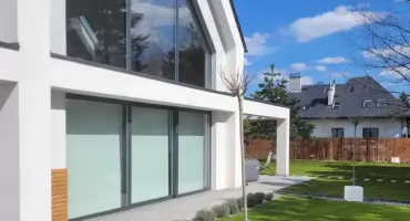 Rolety na wymiar o uniwersalnym charakterze