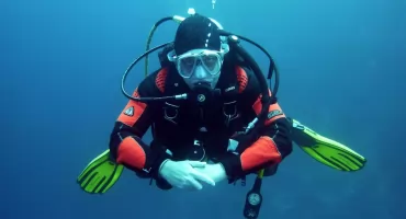 Kompleksowy poradnik: jak zacząć naukę nurkowania w Warszawie