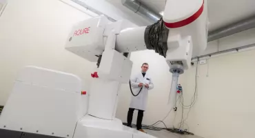 Nowy aplikator z NCBJ pomoże precyzyjniej niszczyć nowotwory podczas operacji