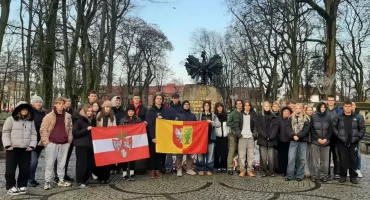 Paczka na Kresy 2025. Młodzież z powiatu otwockiego z pomocą i pamięcią o Polakach na Łotwie i Litwie