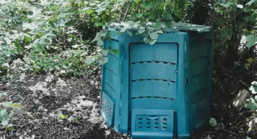 Wyższe opłaty za śmieci w gminie Kołbiel od 2026 roku. Sprawdź nowe stawki i ulgi